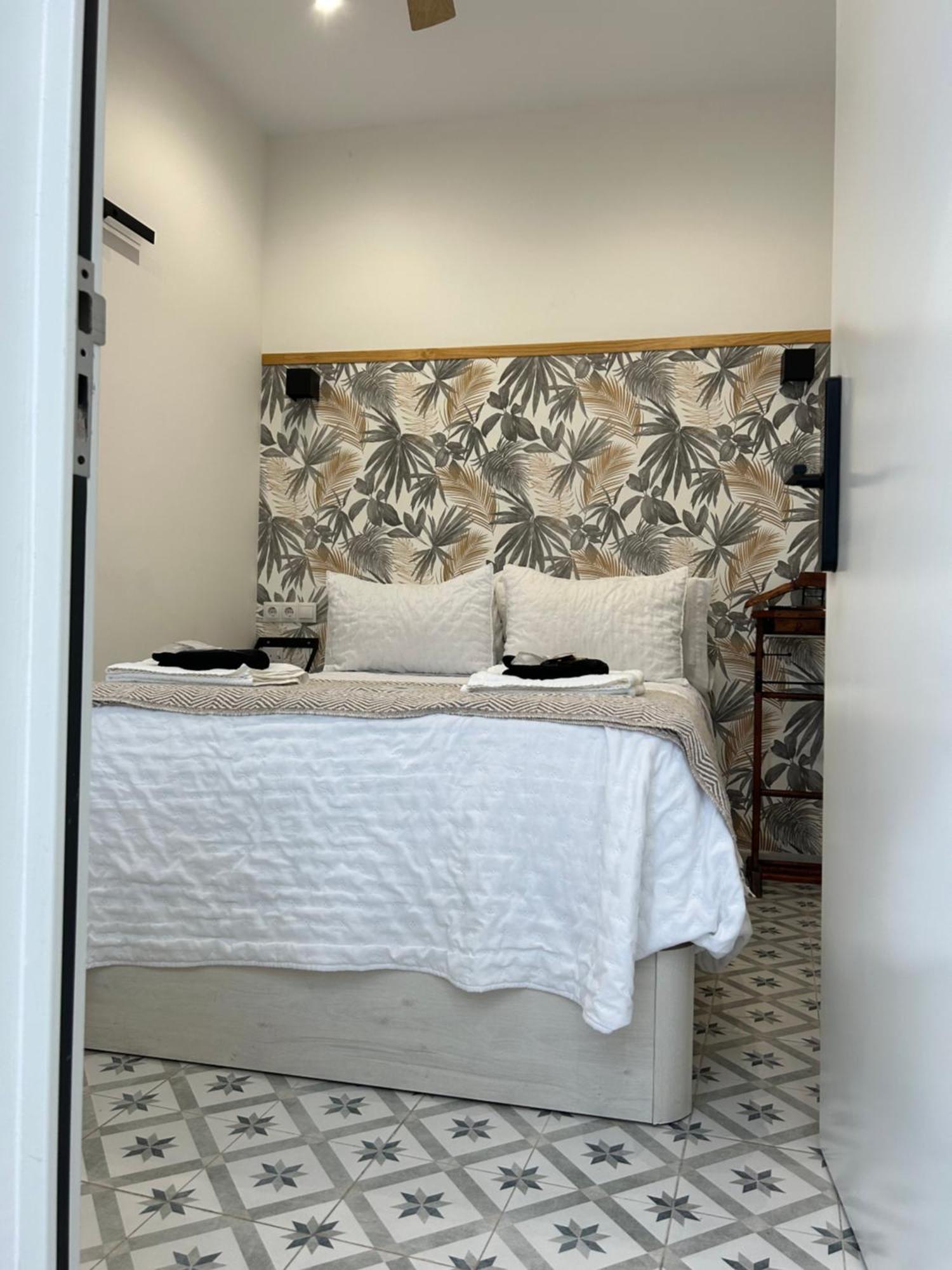 Eme Turistica Couette-café Séville